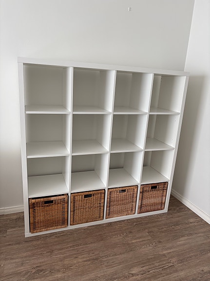 Hyväkuntoinen Ikea Kallax 4x4 hylly