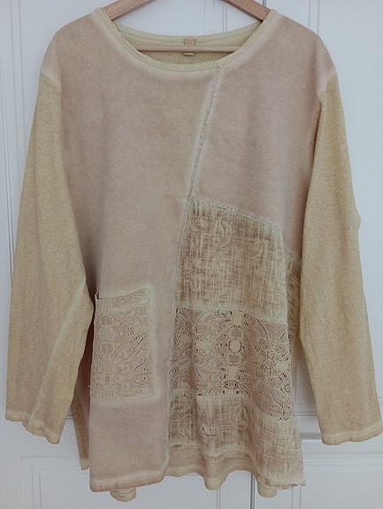 Kotirouva tunika pitsillä, koko XXL/XXXL