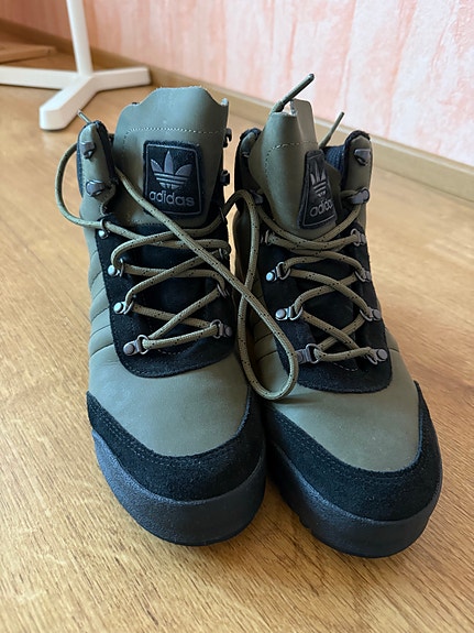 Adidas Originals talvikengät, koko 43 1/3