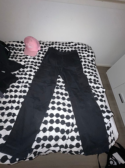 H&M reisitasku housut S musta