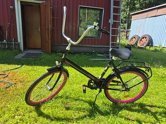 Myydään Tunturi poni 24