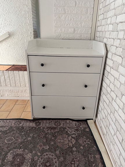 IKEA lipasto 3 laatikolla valkoinen