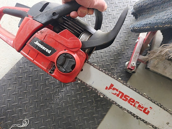 Jonsered CS 2234 S moottorisaha