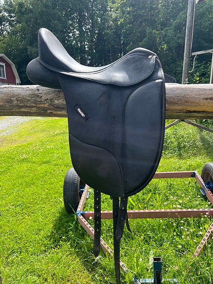 Wintec Isabell Werth 17”