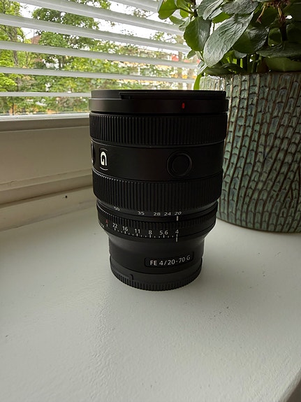 Sony 20-70 mm f/4 G -objektiivi