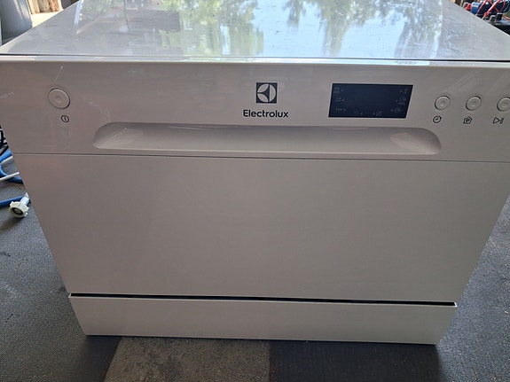 Electrolux pöytämallinen astianpesukone valkoinen