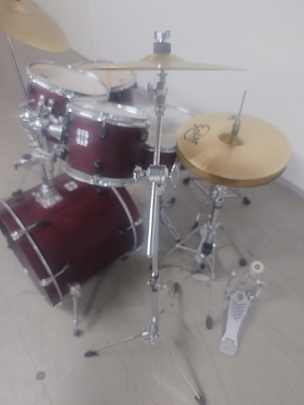 Rummut Yamaha Stage custom 20".Soittovalmis pkt.