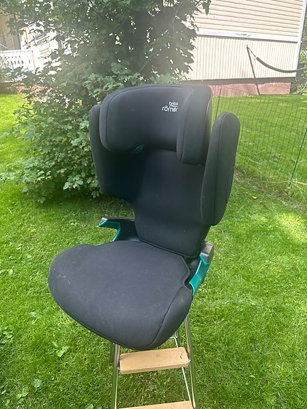 Britax Römer turvaistuin 36 musta