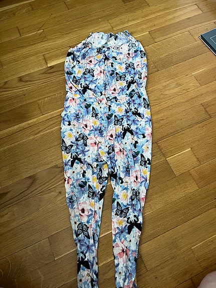 Jumpsuit 152 perhoskuvio