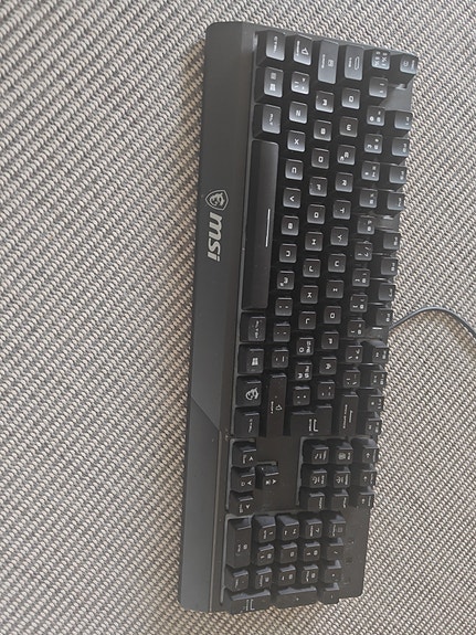 MSI musta USB-näppäimistö