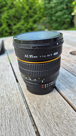Samyang 85mm 1.4 manuaaliprime