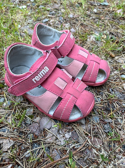 Sandaalit 25 Reima