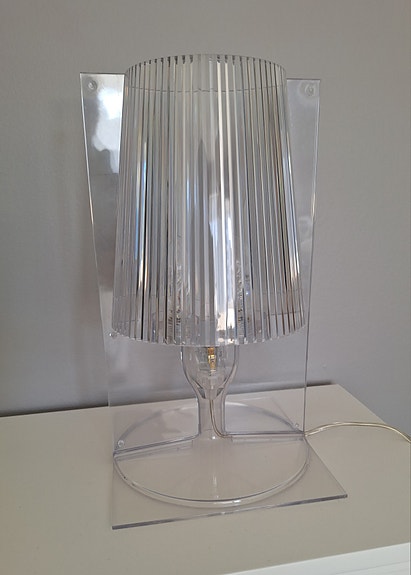 Kartell Take pöytälamppu