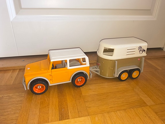 Schleich auto ja traileri