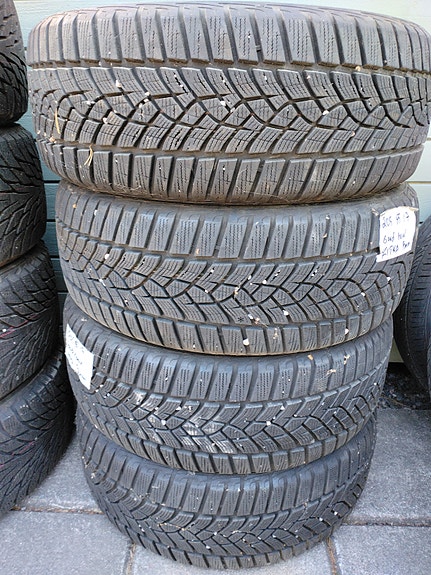 Goodyear kitka renkaat 205/50/17