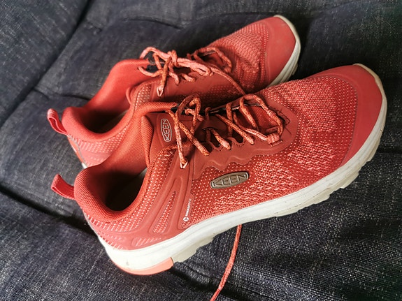 Keen Gore-Tex tennarit koko 39,5 punainen
