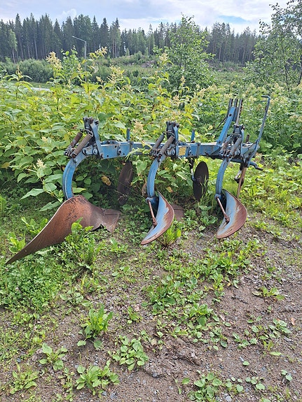 Fiskarsin kolmesiipinen kyntöaura