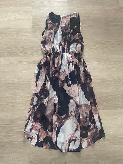 Lindex juhlamekko koko 164