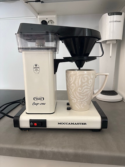 Moccamaster Cup-one kahvinkeitin valkoinen