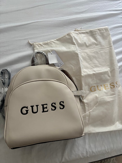 Guess olkalaukku