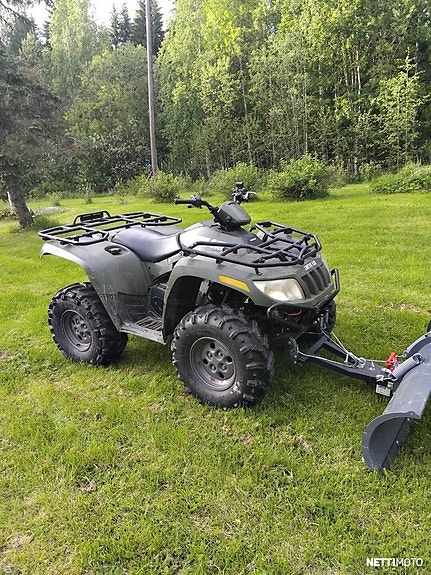Arctic Cat 500cc 4x4 mönkijä lumiauralla