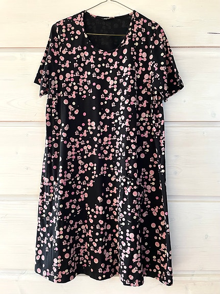 Tunikamekko | MARIMEKKO | M