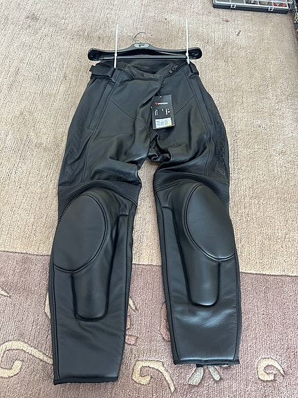 MP nahka housut Dainese koko 56