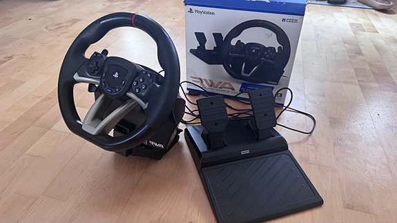 Hori Racing Wheel Apex RWA rattiohjain ja polkimet PS4/PS3/PC