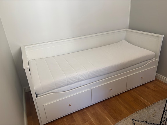 IKEA HEMNES sohvasänky VARATTU