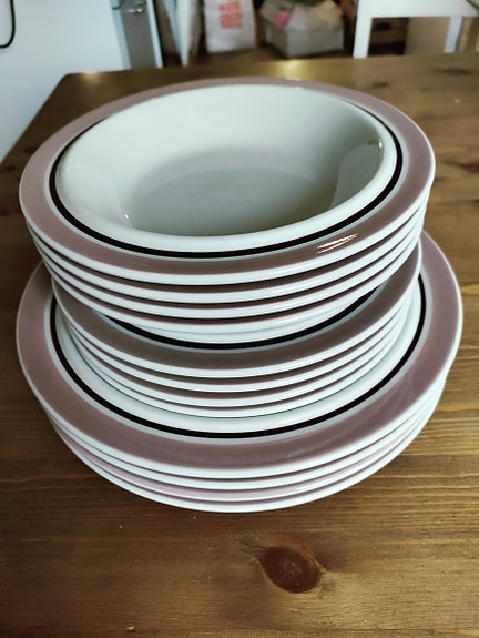 Arabia Koralli lautaset