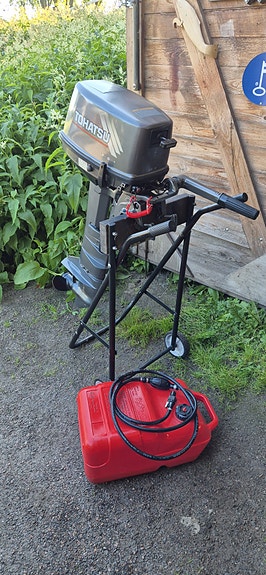 Perämoottori Tohatsu 9.8hv, 2-tahtinen, pitkärikinen, vain 26kg, huollettu !