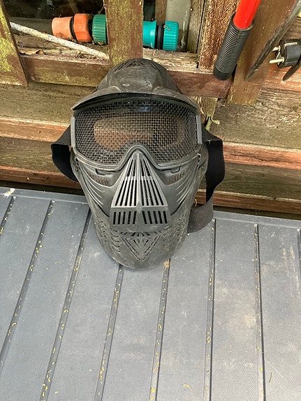 Paintball-/airsoft-kasvosuojamaski musta