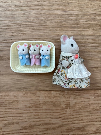 Sylvanian Families hiiriperhe äiti ja vauvat
