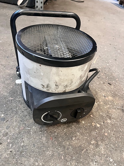 Lämpö puhallin