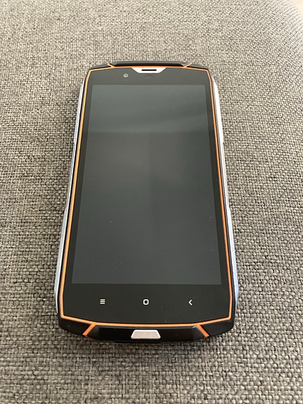 Vkworld vk7000 android puhelin