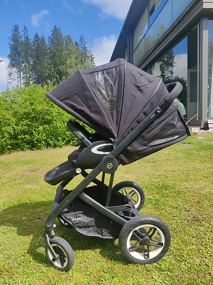 Cybex Talos S rattaat + Cybex snøgga lämpöpussi, jalkapeite ja Emma -sadesuoja
