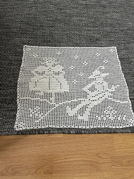 Virkattu koriste