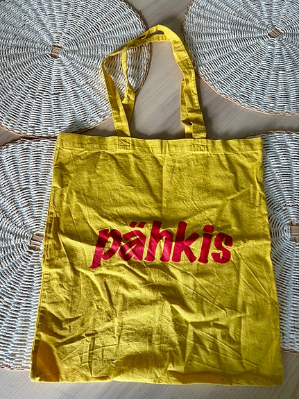 Alepa-kassi, Pähkis