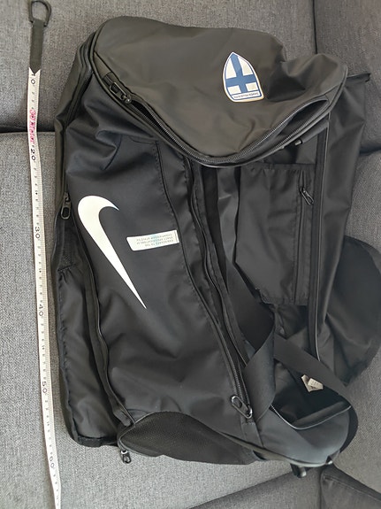 Nike urheilukassi musta unisex