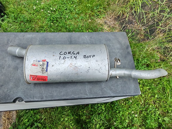 Opel Corsa pakoputki