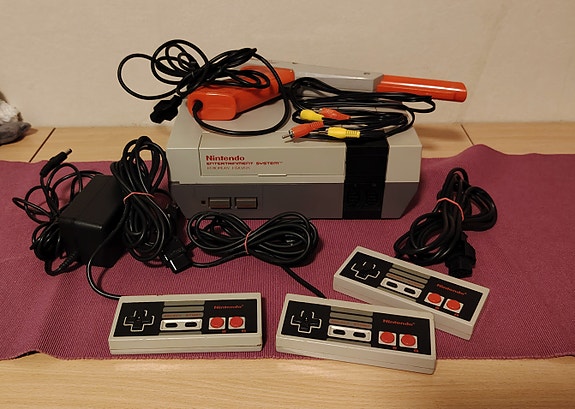 Nintendo Entertainment System + oheiset