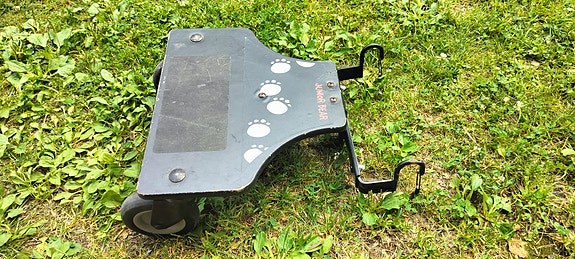 Seisomalauta rattaisiin