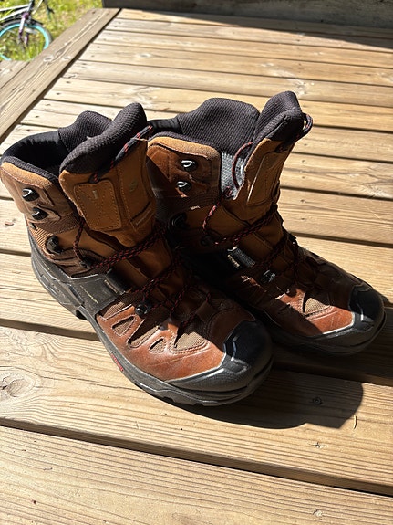 Salomon vaelluskengät quest 4 koko 44