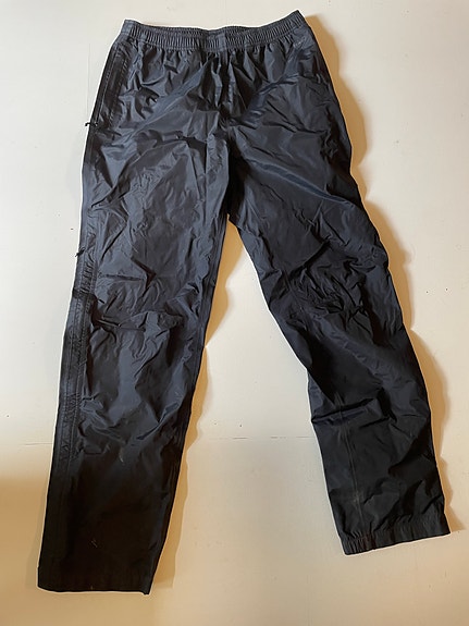 Patagonia Torrentshell miesten kuorihousut  S-koko musta