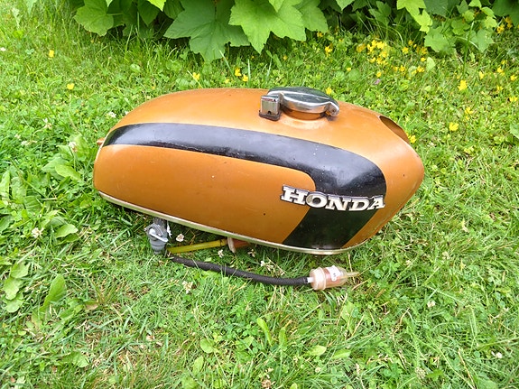 Honda CB 350 1973 tankki