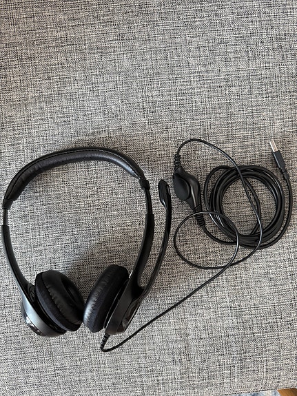 Logitech kuulokemikrofoni USB