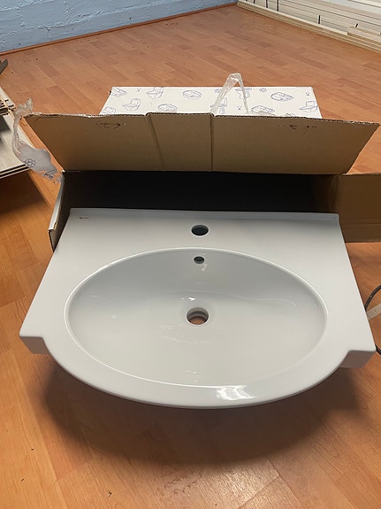 Myydään 2kpl IDO Shape 11199 tasoallas valkoinen 90€/kpl, 2kpl/150€