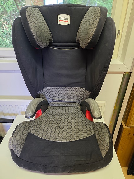 Britax Römer Kidfix turvaistuin 15–36 kg