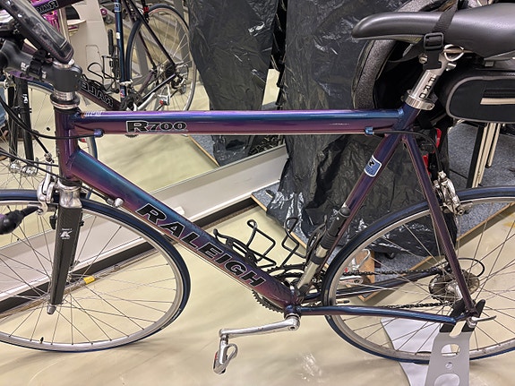 Raleigh maantiepyörä