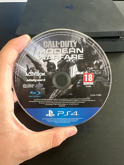 Call of Duty Modern Warfare PS4 peli